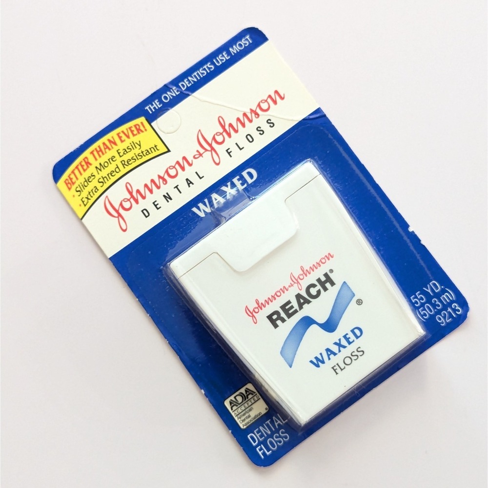 Vintage Johnson & Johnson Reach Waxed Dental Floss 55yd Unflavored 1998 Sealed